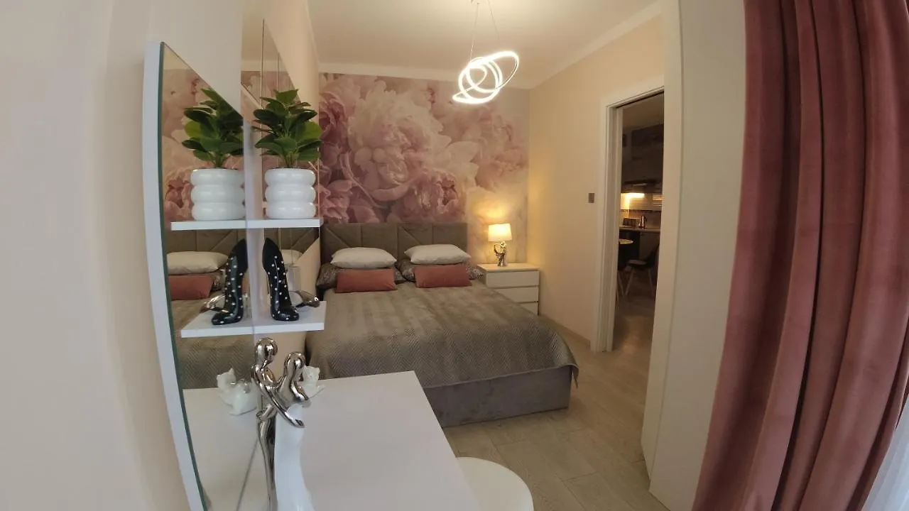 Comfort Apartment Pawia Street - Free Parking !!! Kraków